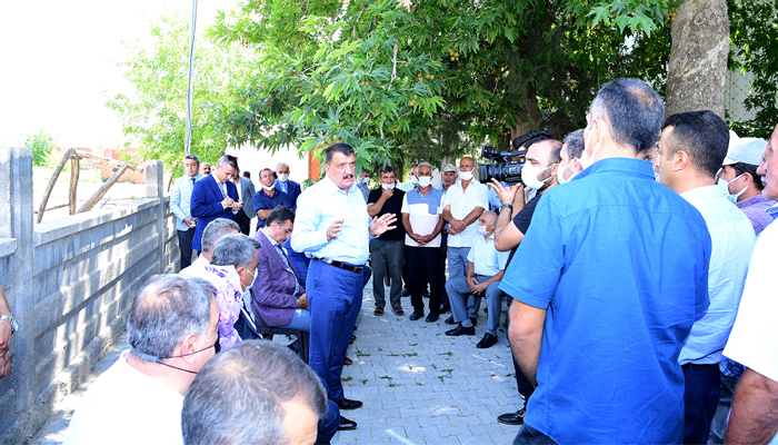 BAŞKAN GÜRKAN, YAZIHAN İLÇESİ KÖMÜŞHAN MAHALLESİNDE YAPILAN YATIRIMLARI İNCELEDİ