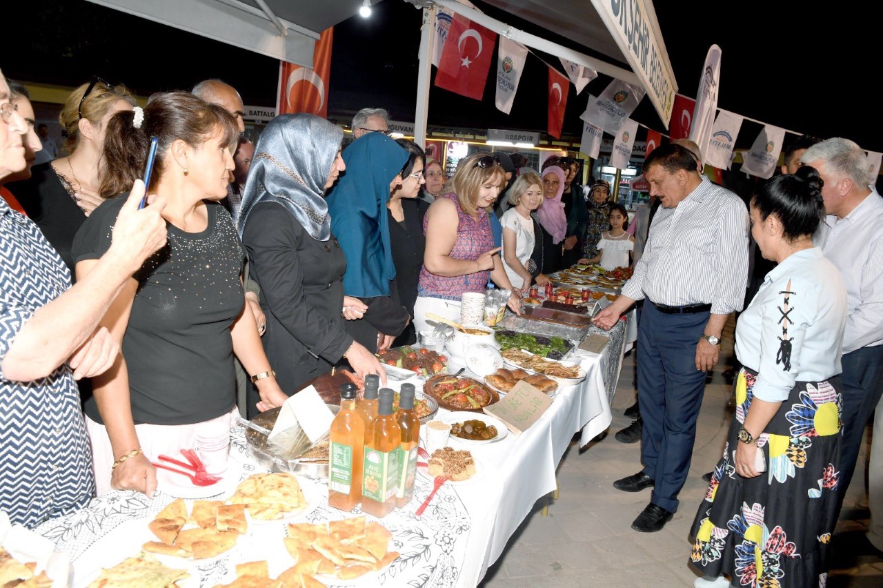 Gastronomi Workshop’ Yöresel Yemek Ve Ürünler Sümer Park’ta Sergilendi