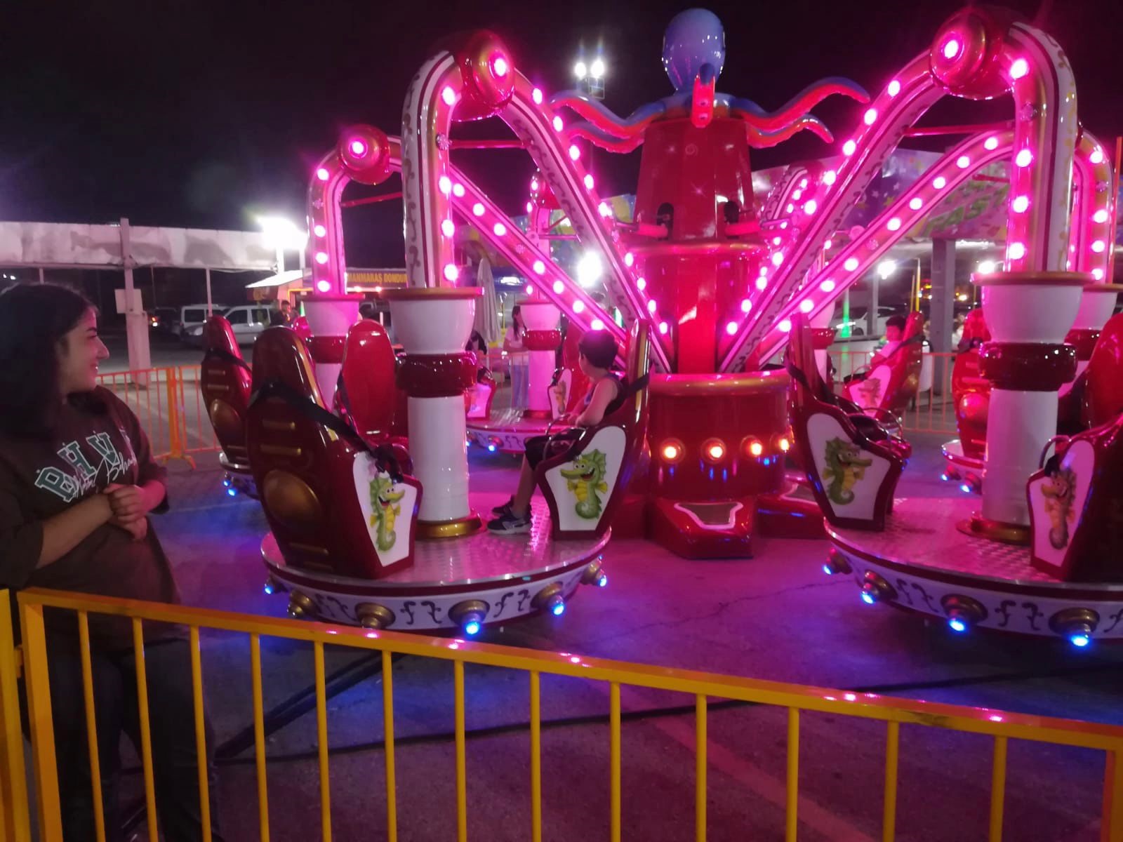 Kılınç Lunapark Sizleri Bekliyor